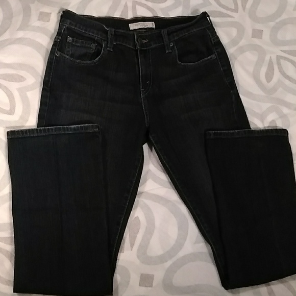 LEVI'S WOMEN SIZE 4 SHORT - Picture 5 of 8
